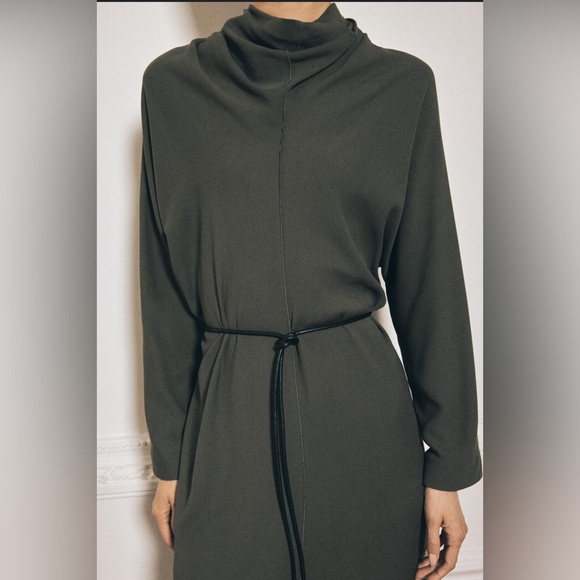 Zara Olive Green Midi Dress - Picture 2 of 5